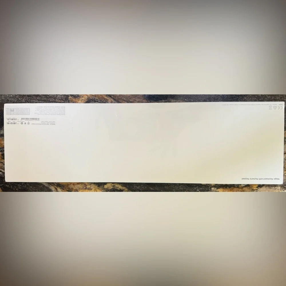 Apple Magic Keyboard with Numeric Keypad - Picture 9 of 11